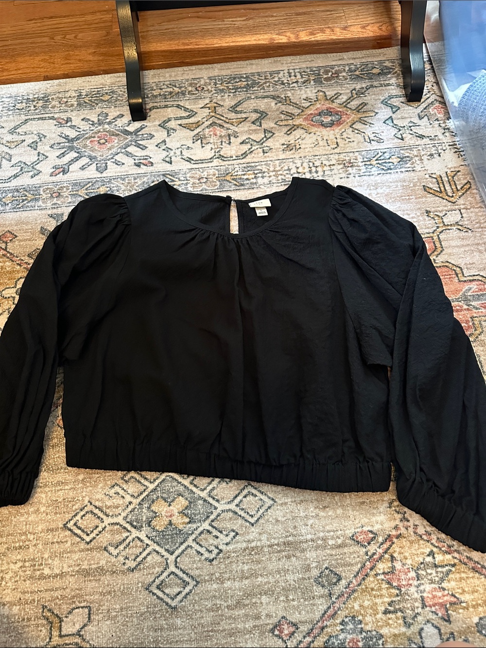 A New Day Bubble Sleeve and Hem Top